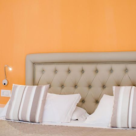 Sorrento Comfort Rooms Con Piscina Buitenkant foto