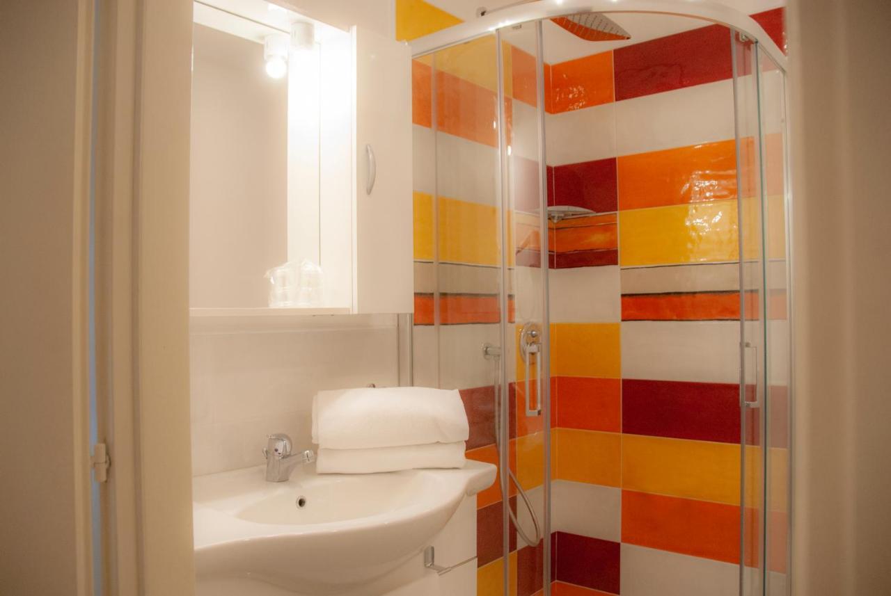 Sorrento Comfort Rooms Con Piscina Buitenkant foto
