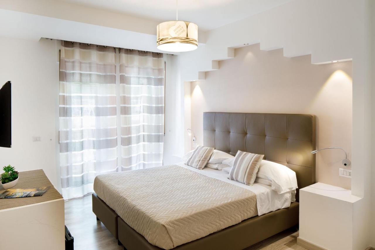 Sorrento Comfort Rooms Con Piscina Buitenkant foto